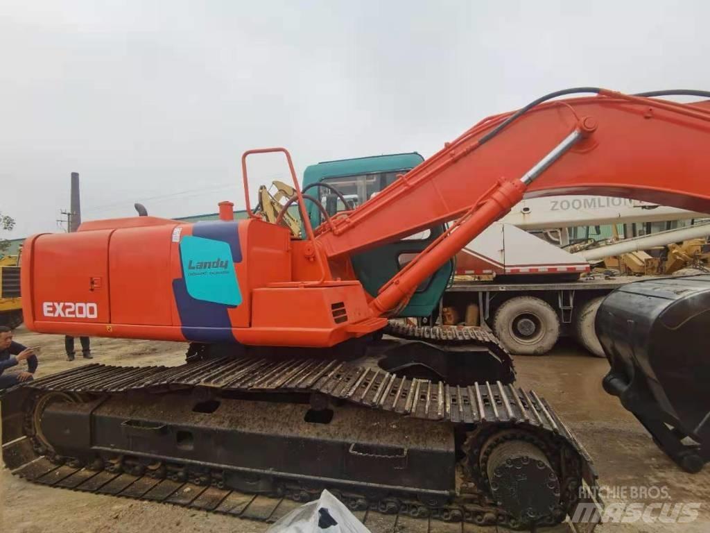 Hitachi EX 200 Гусеничные экскаваторы