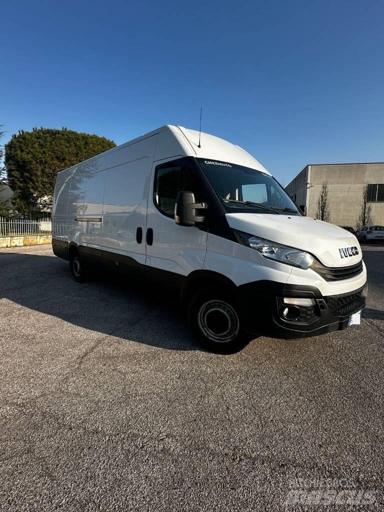 Iveco Daily 35 S16 Изотермический фургон