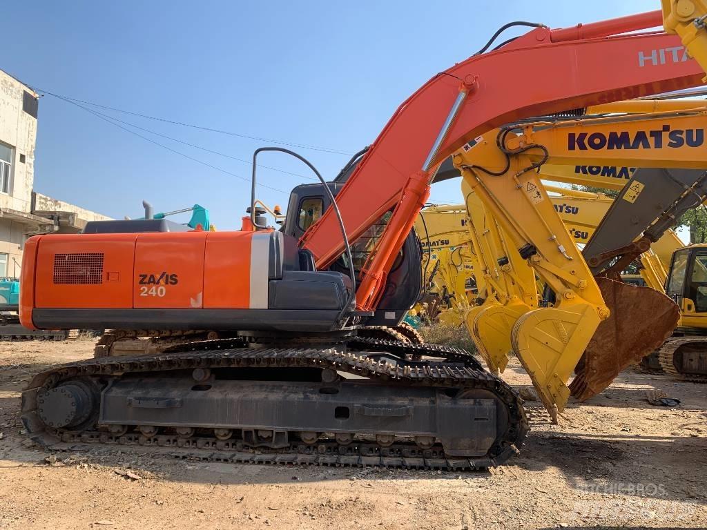 Hitachi Zaxis 240 Гусеничные экскаваторы