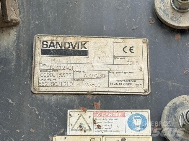 Sandvik CJ 412 Мобильные дробилки