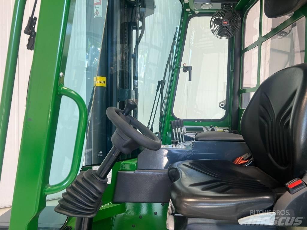 Combilift C4000ET 4-x ходовые ричтраки