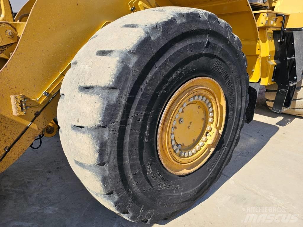 CAT 980M Фронтальные погрузчики
