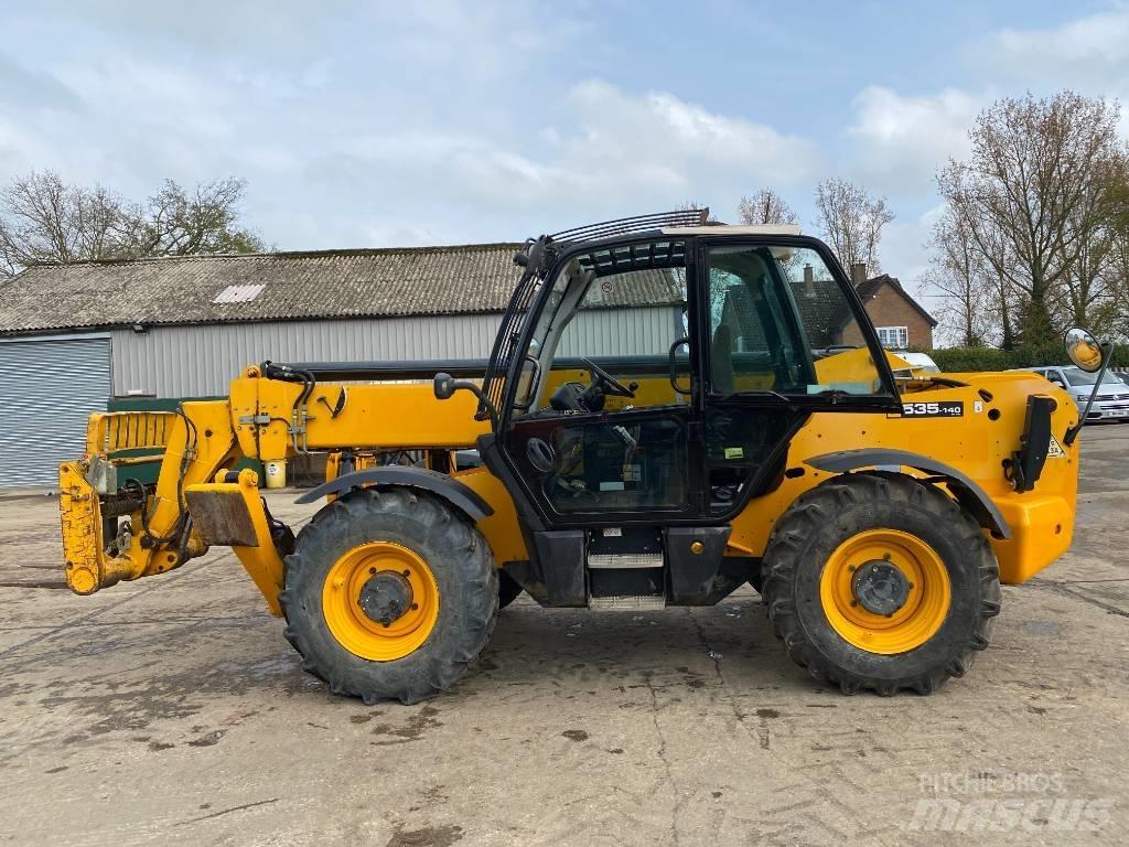 JCB 535-140 Телескопические погрузчики