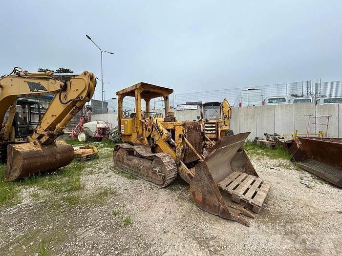 CAT 941B Фронтальные погрузчики