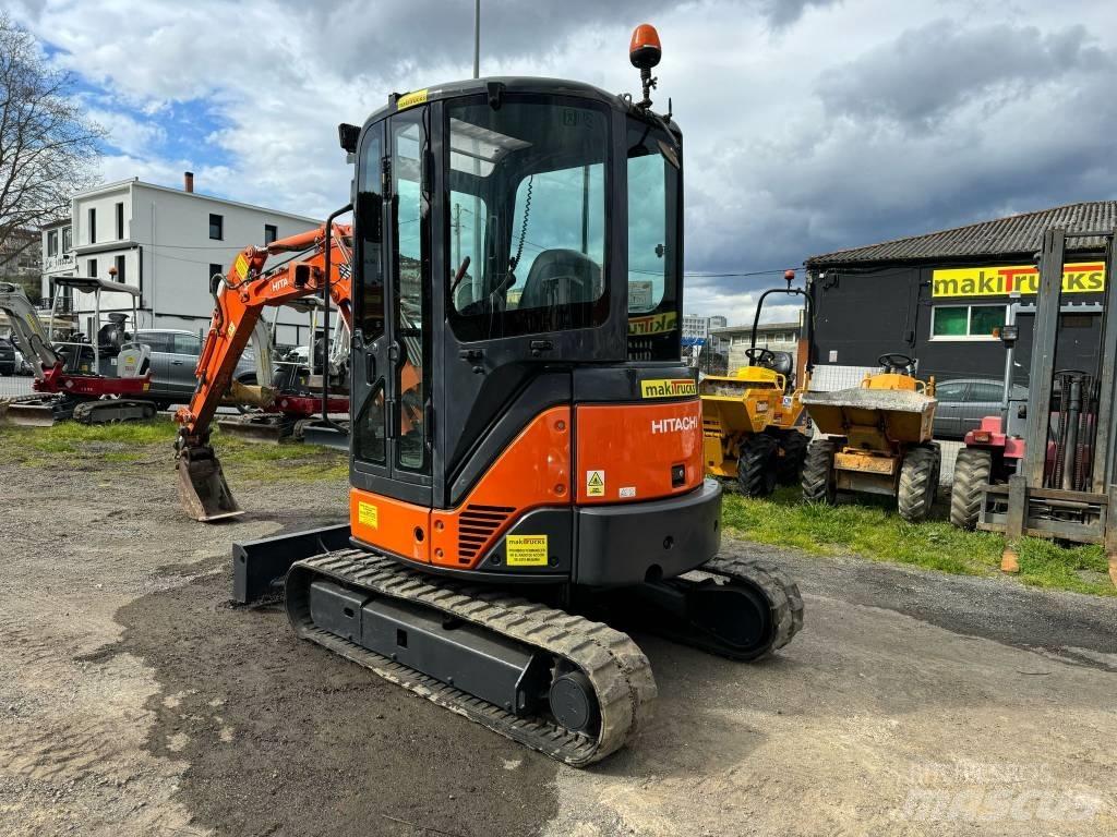 Hitachi ZX 30 U-2 Мини-экскаваторы