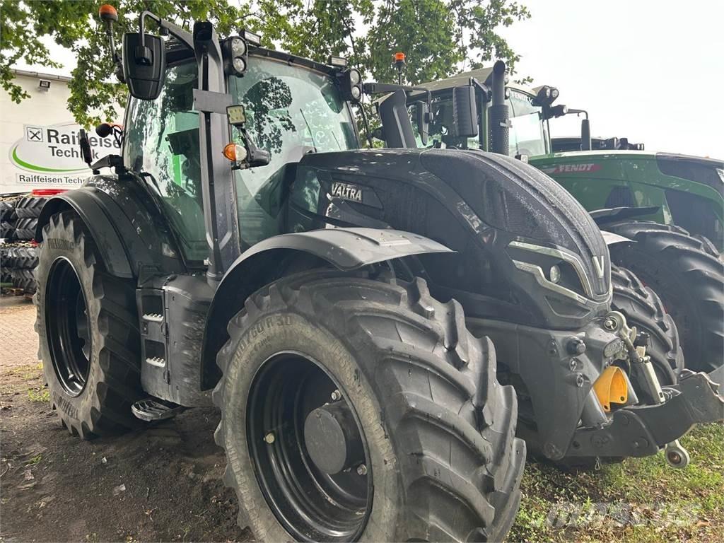 Valtra T 235 D Трактора
