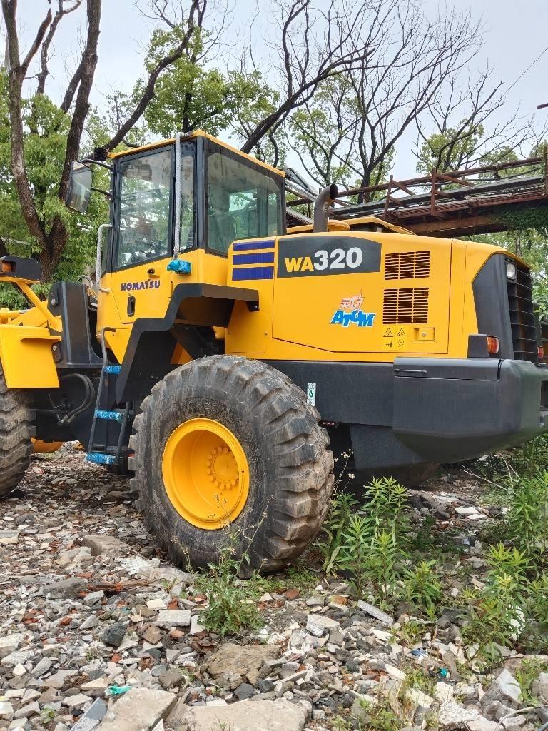 Komatsu WA320-5 Фронтальные погрузчики