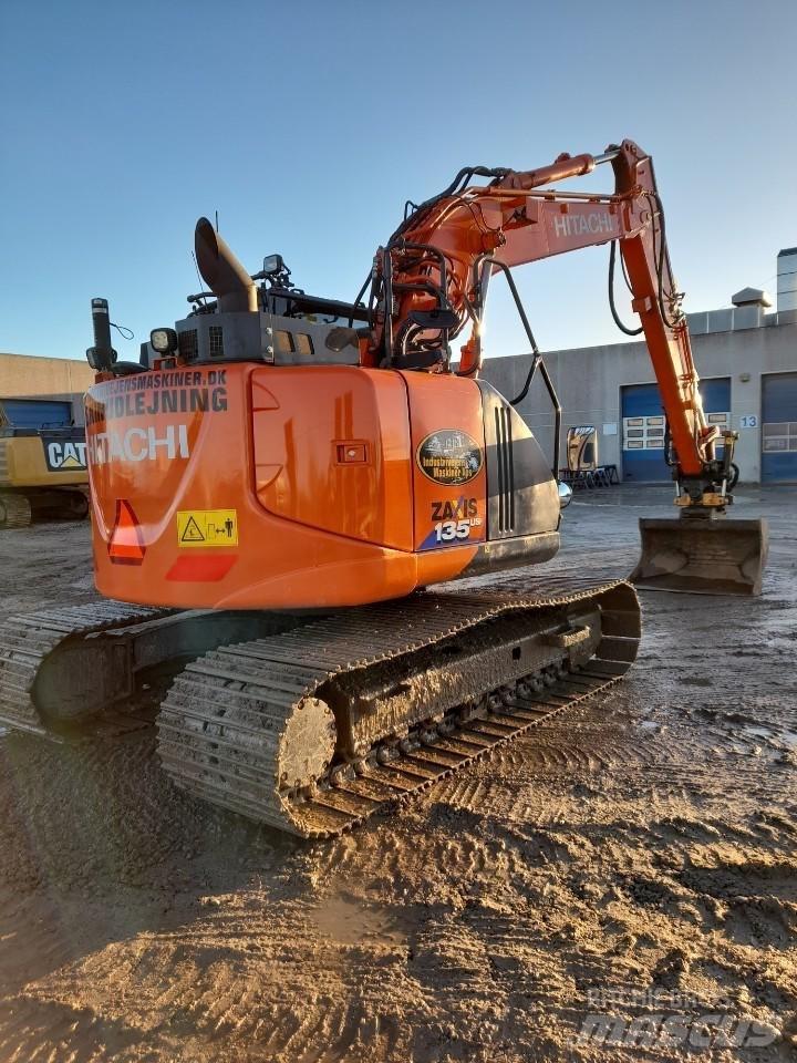 Hitachi ZX 135 US-6 Гусеничные экскаваторы