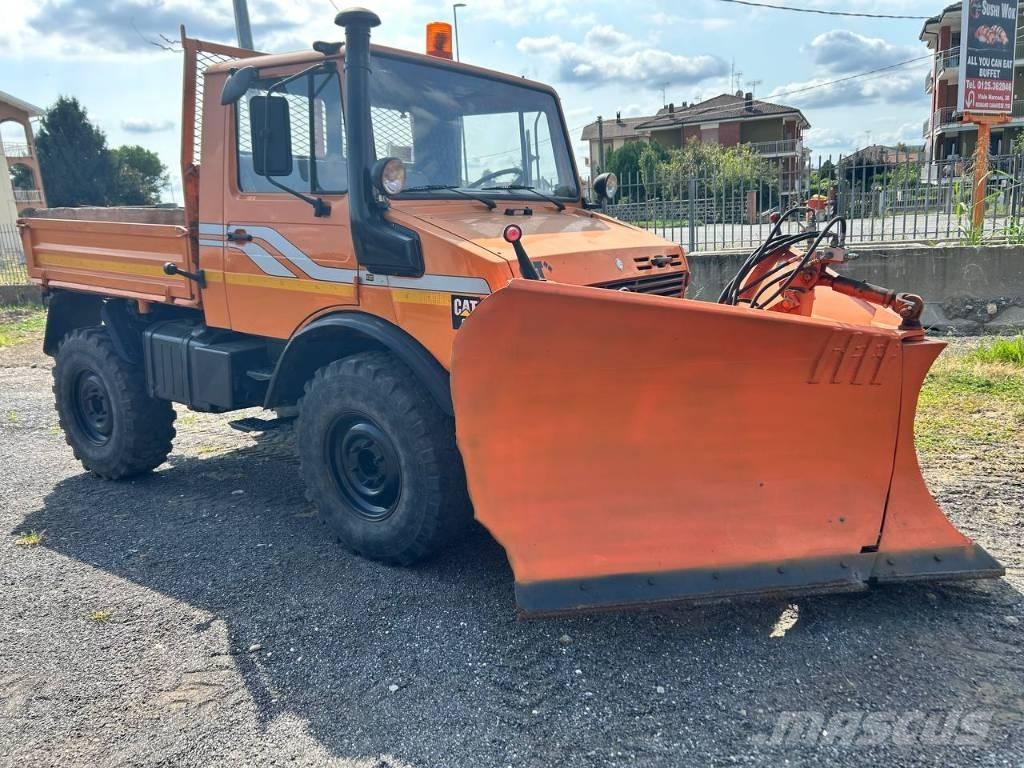 Mercedes-Benz unimog Грузовики-Фургоны