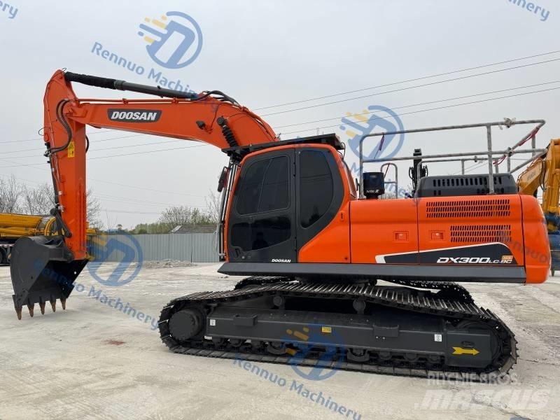Doosan DX 300 LC-9C Гусеничные экскаваторы