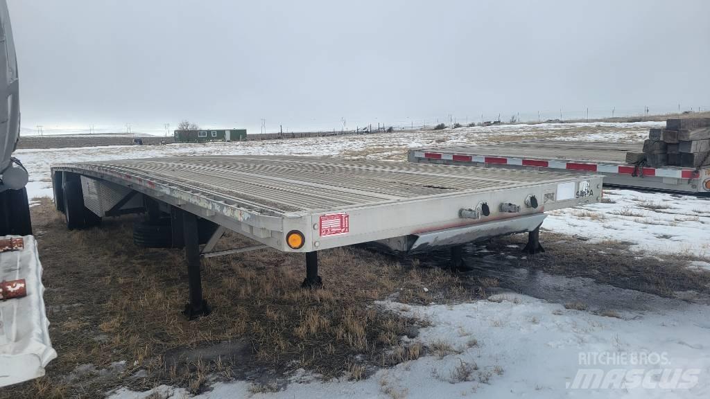 Reitnouer 48' Flatbed Прицепы-платформы/боковая разгрузка