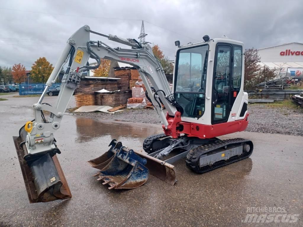 Takeuchi TB 225 Мини-экскаваторы