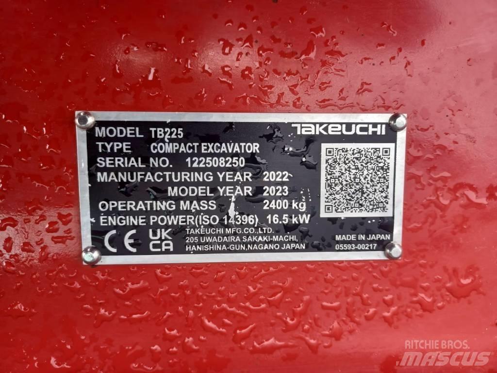 Takeuchi TB 225 Мини-экскаваторы
