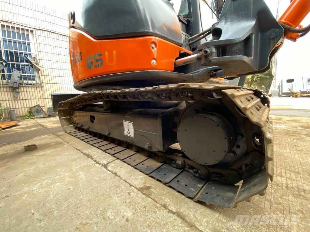 Hitachi ZX65 Мини-экскаваторы
