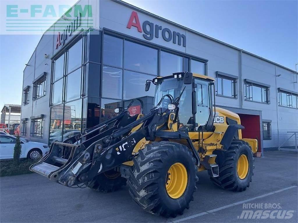 JCB 427 ht agri Мини-экскаваторы