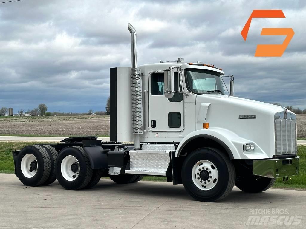 Kenworth T800 Седельные тягачи