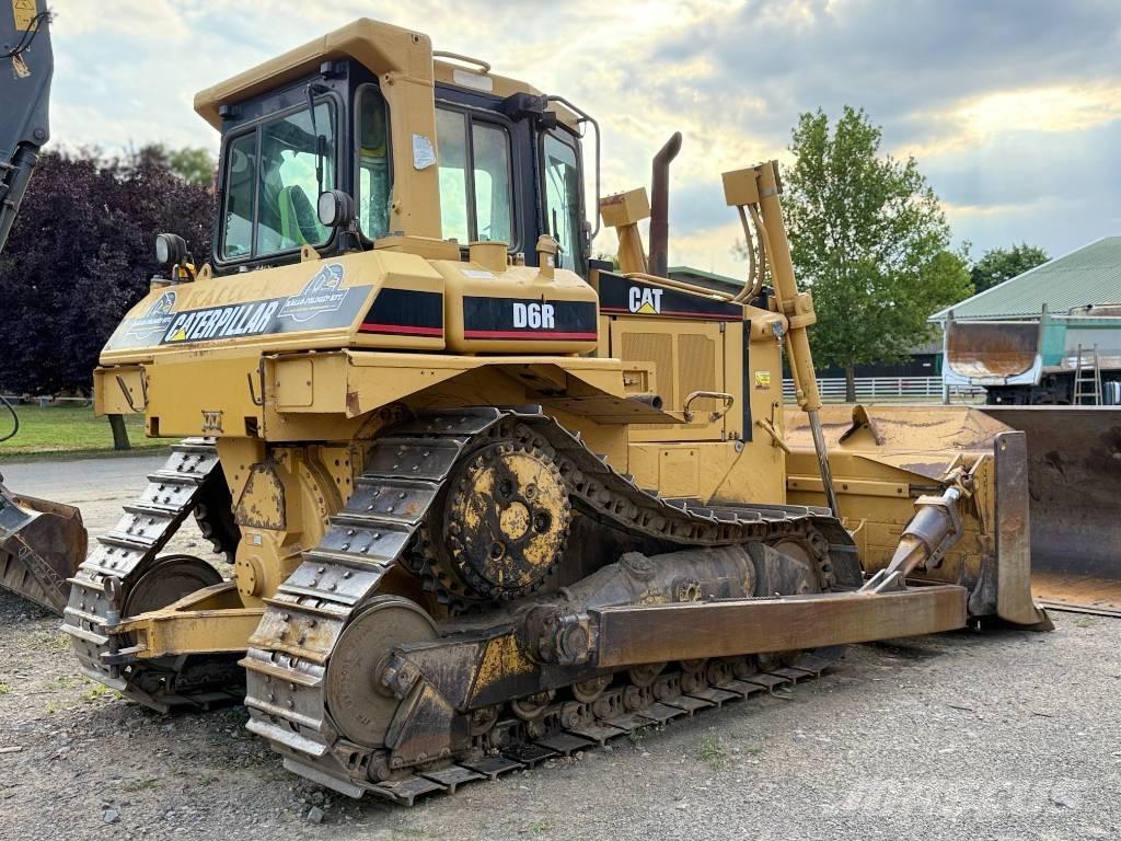CAT D 6 R Гусеничные бульдозеры