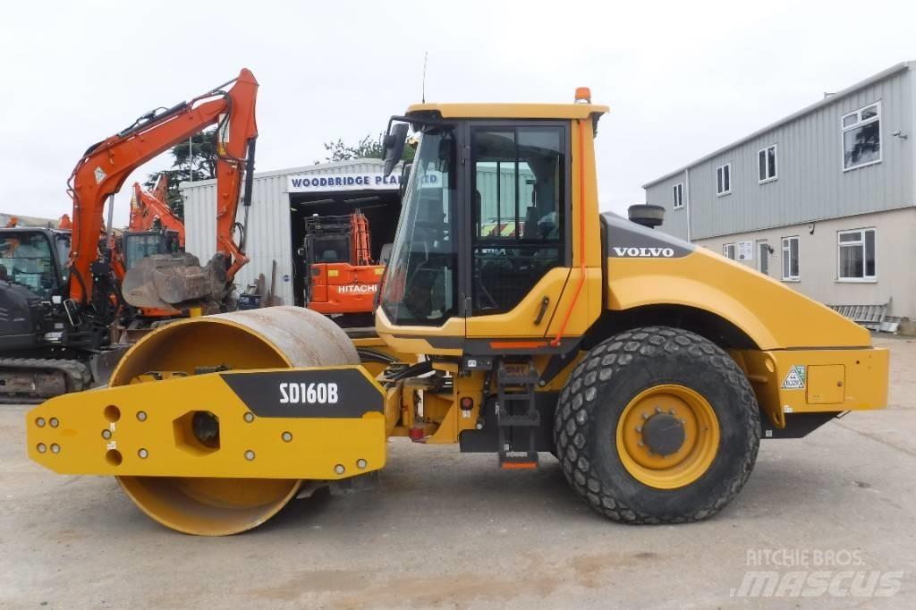 Volvo SD 160 B Пневматические катки