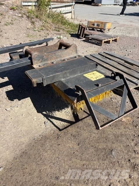  TIK Sopborste 150 Навесные щетки