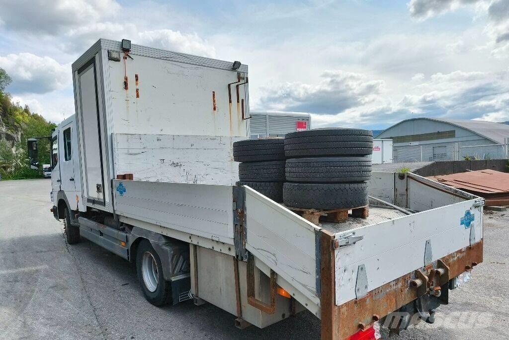 Mercedes-Benz 1018 Грузовики-Фургоны