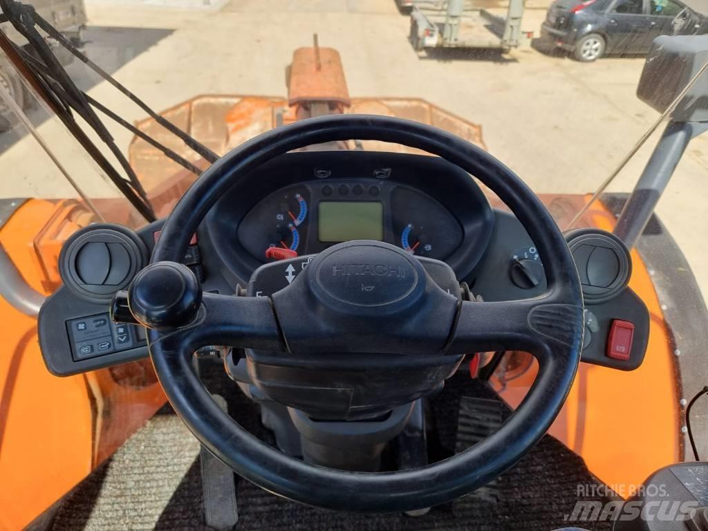 Hitachi ZW 220 Фронтальные погрузчики