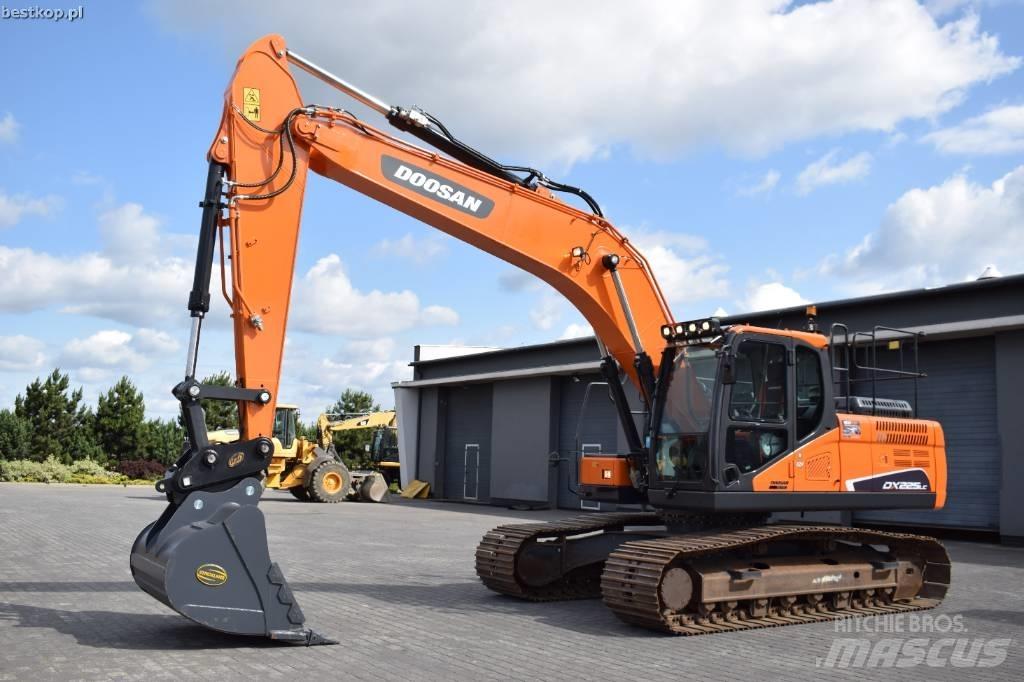 Doosan DX 225 LC-5 Гусеничные экскаваторы