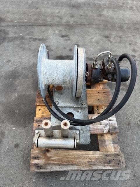 Woma USED WINCH Комплектующие и запасные части для бурильных установок