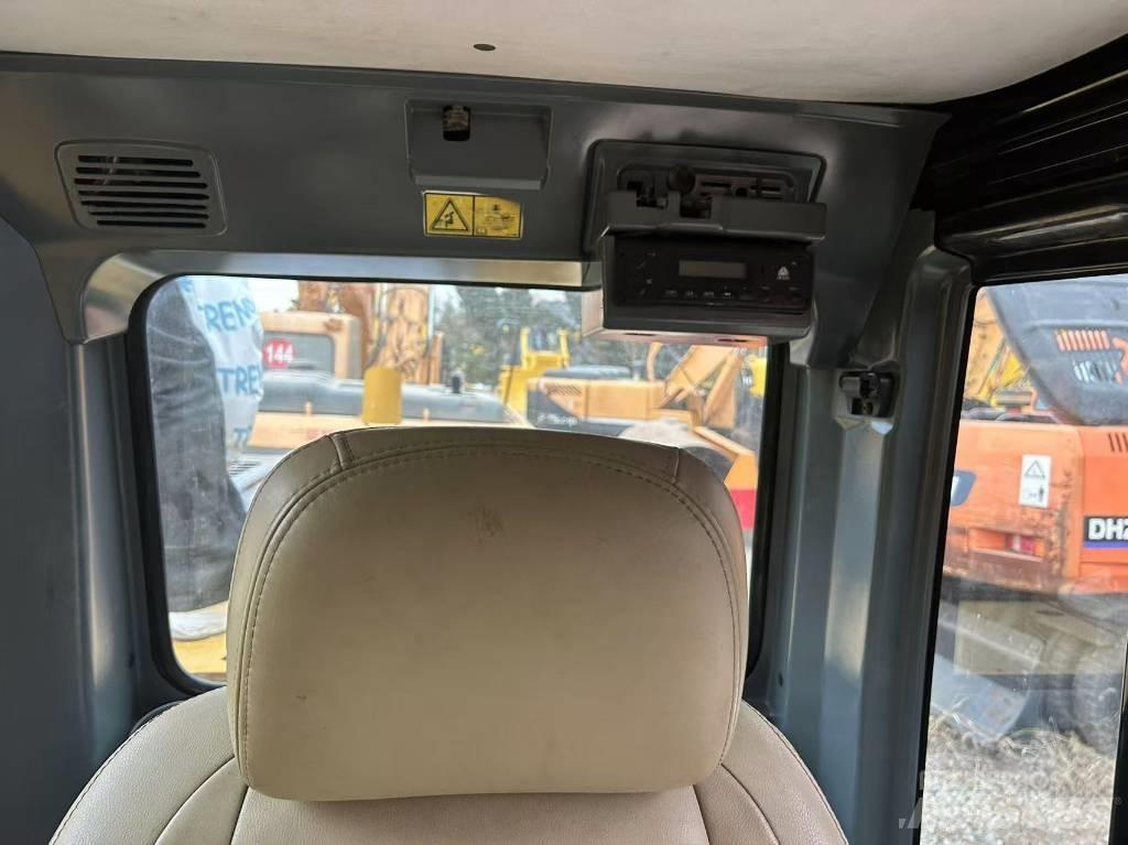 CAT 320 Гусеничные экскаваторы