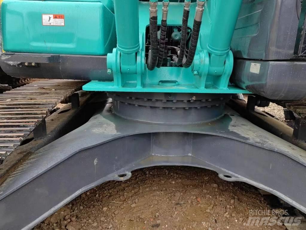 Kobelco SK200超8 Гусеничные экскаваторы