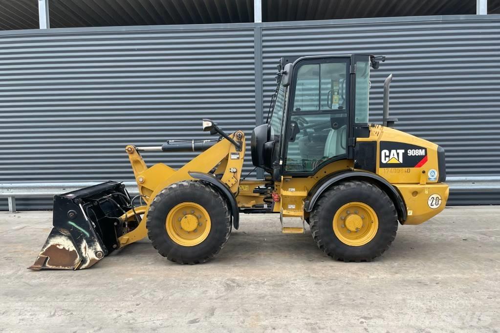 CAT 908M Фронтальные погрузчики