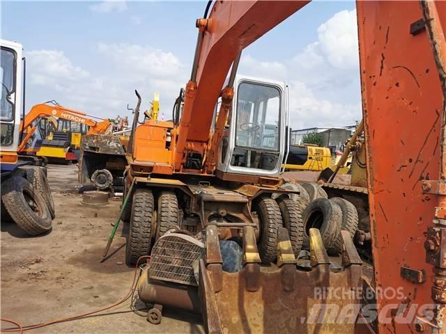 Hitachi EX160WD Гусеничные экскаваторы