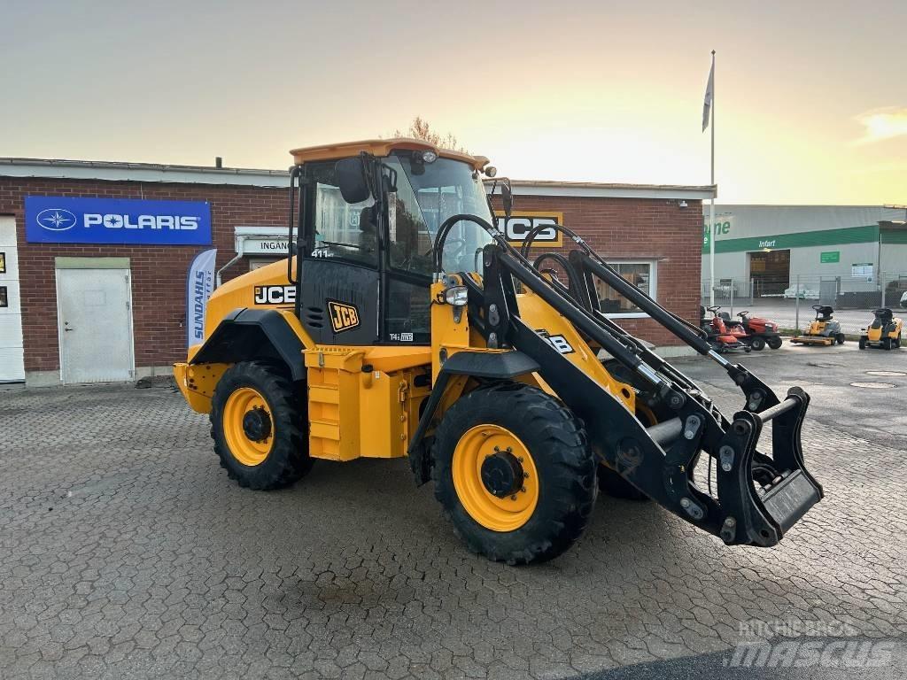 JCB 411 HT Фронтальные погрузчики