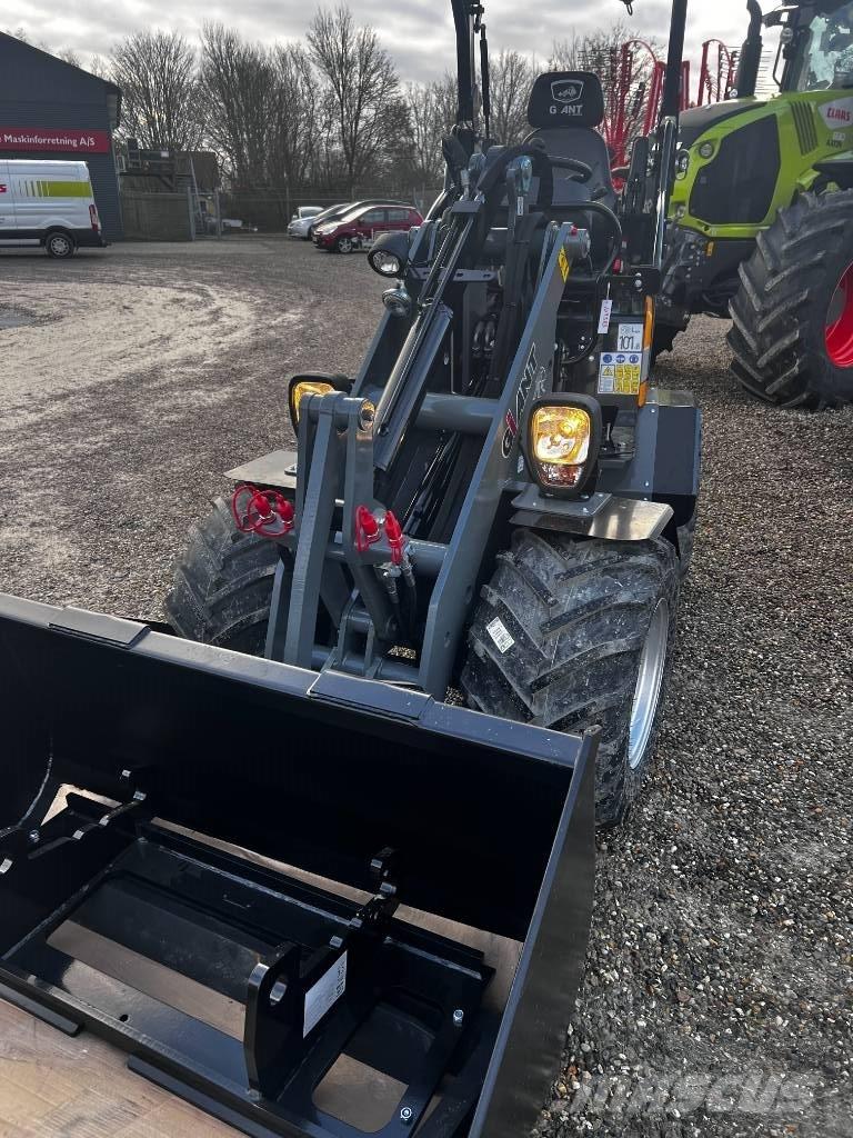 GiANT G 1500 HD Малые погрузчики