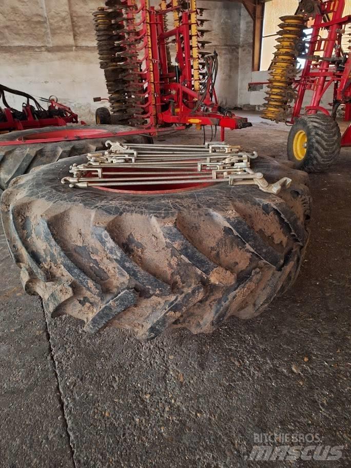 Fendt Vario 828 Трактора