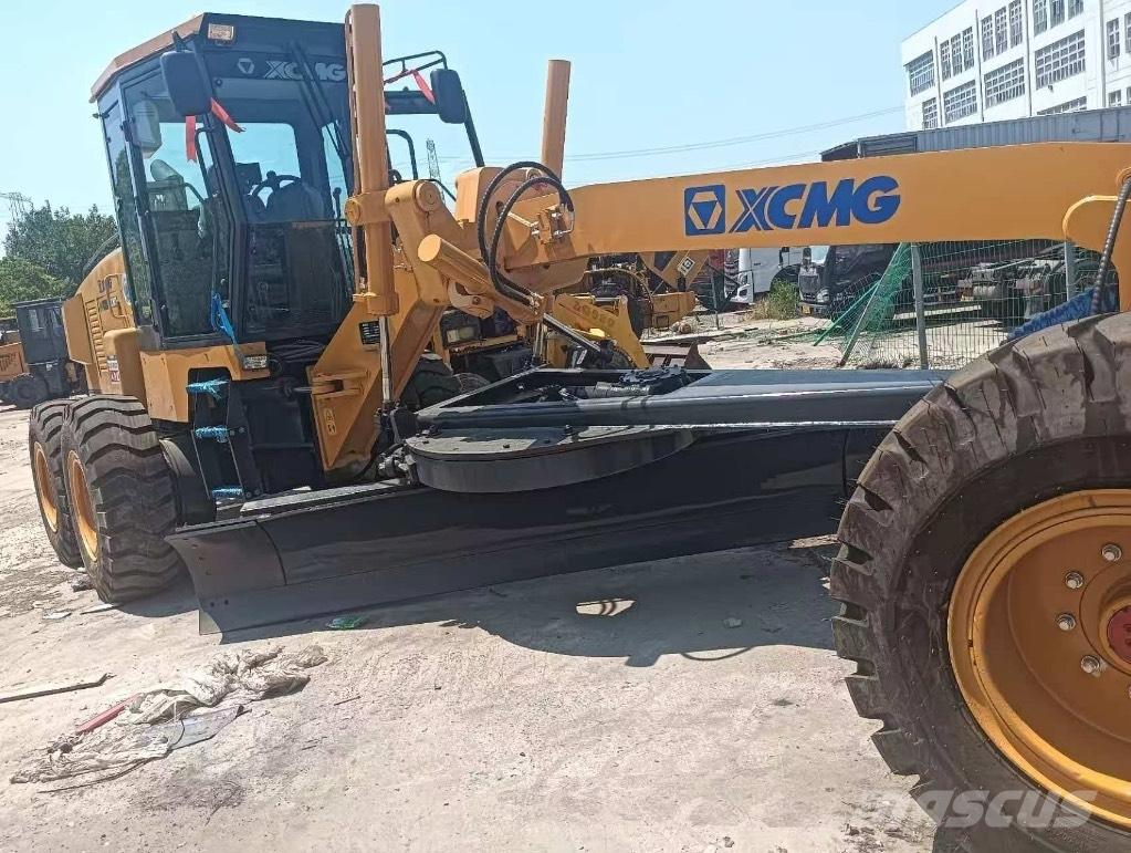 XCMG GR 180 Грейдеры