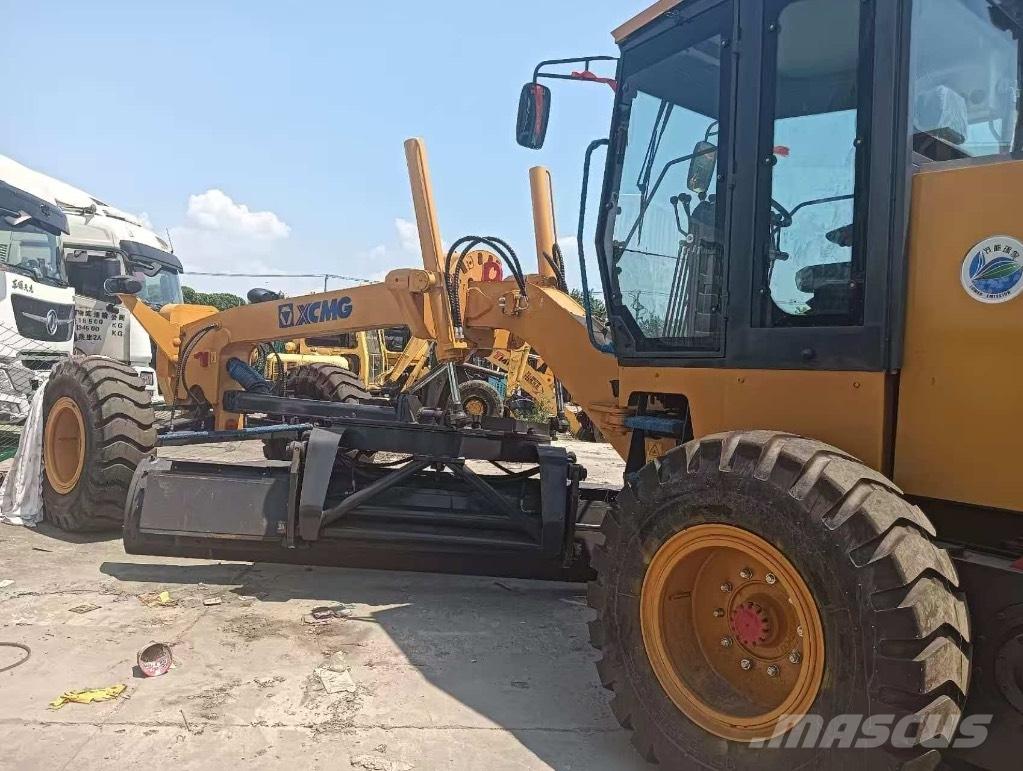 XCMG GR 180 Грейдеры