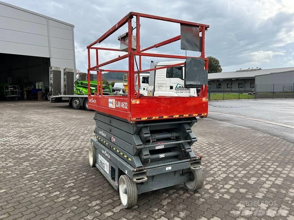 SkyJack SJ III 4632 Ножничные подъемники