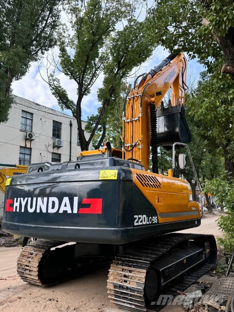 Hyundai 220LC-9S Малые экскаваторы 7т-12т