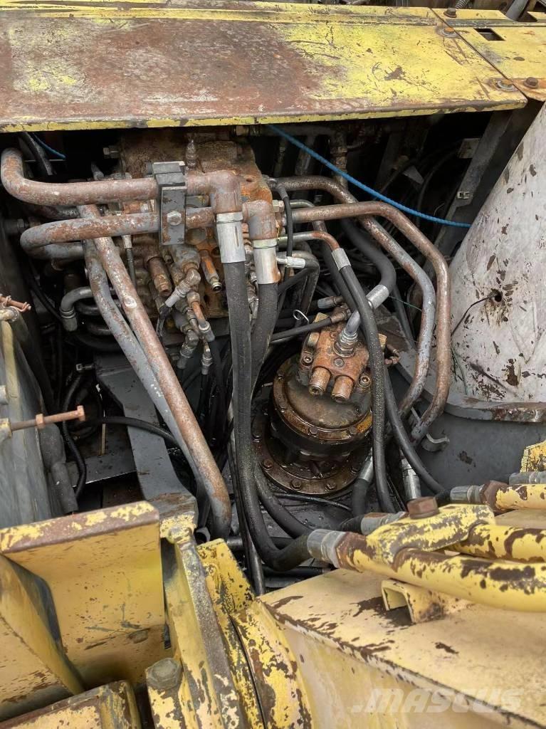 Sumitomo SH120 Гусеничные экскаваторы