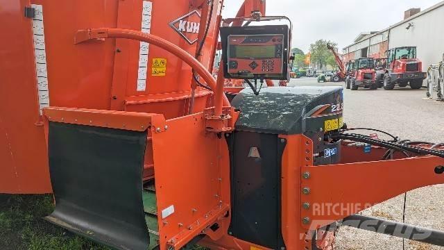 Kuhn Profile 22.2CL Кормушки для животных