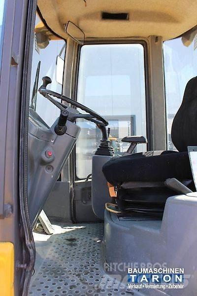 Volvo L30B Фронтальные погрузчики