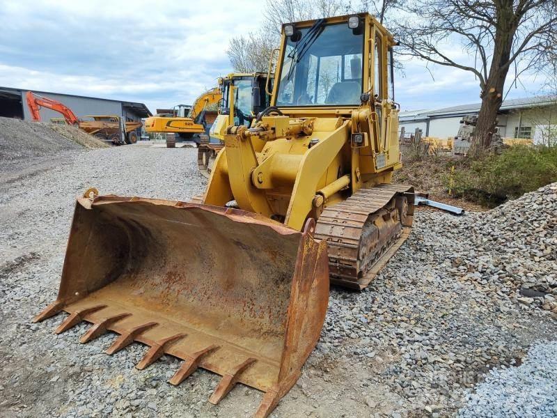 CAT 943 Гусеничные фронтальные погрузчики