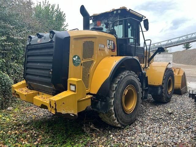 CAT 950M Фронтальные погрузчики