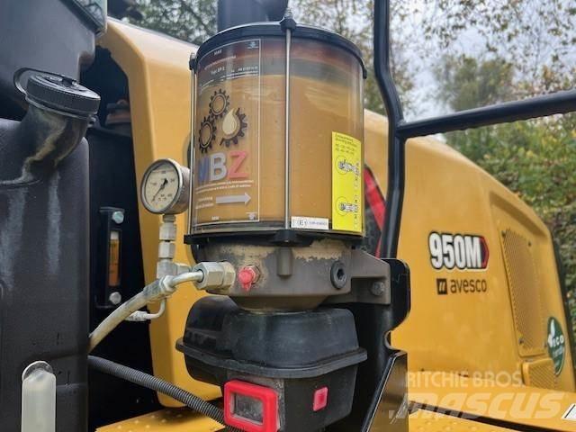 CAT 950M Фронтальные погрузчики