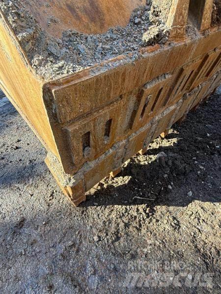 CAT 953D Гусеничные фронтальные погрузчики