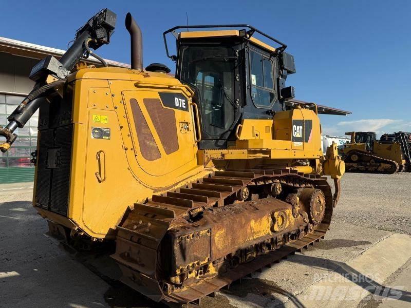 CAT D7E Гусеничные бульдозеры