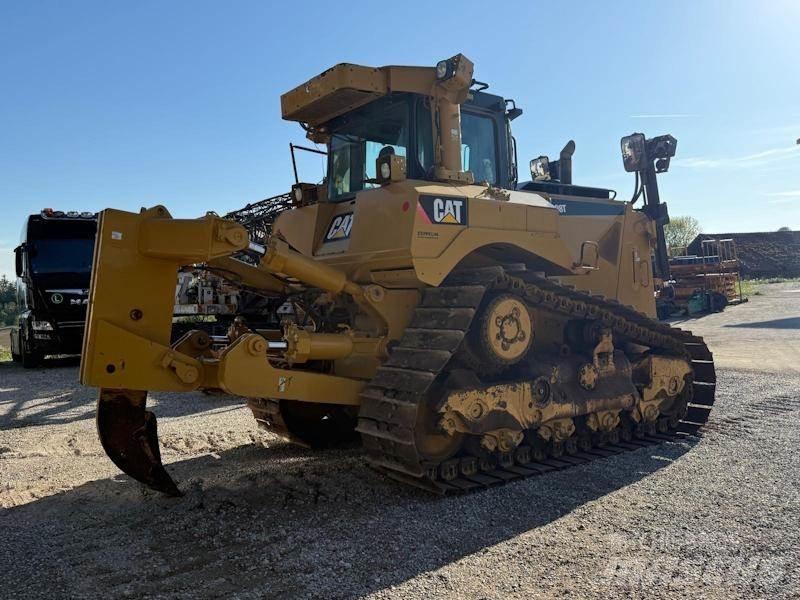 CAT D8T Гусеничные бульдозеры