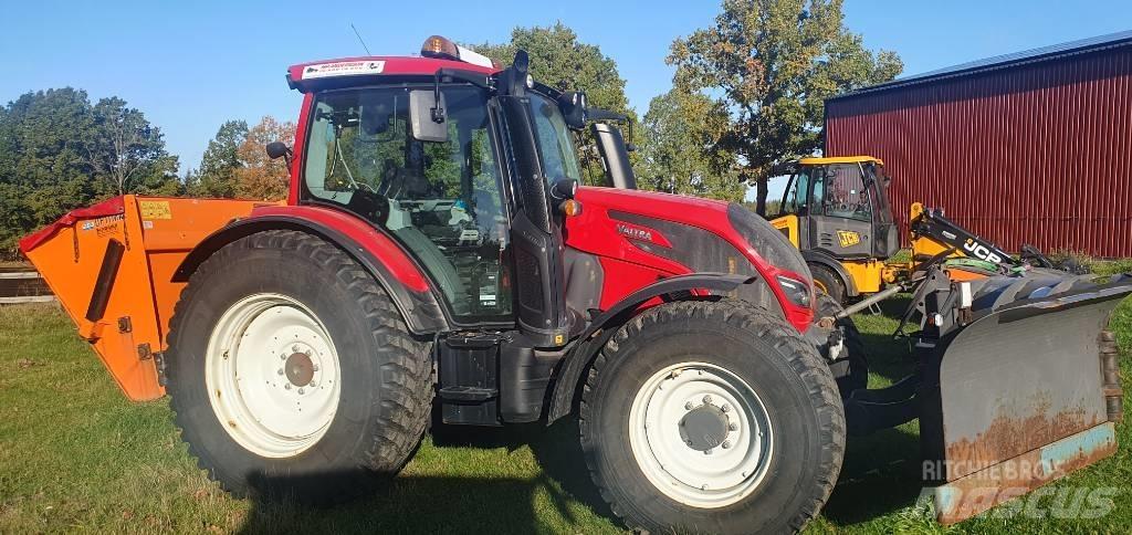 Valtra N114HT5 Трактора