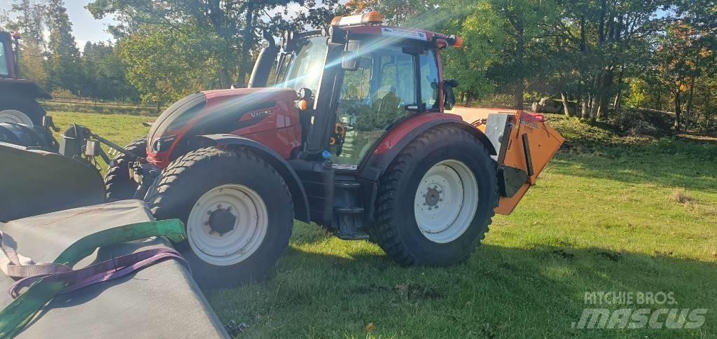 Valtra N114HT5 Трактора