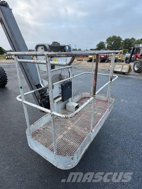 Manitou 200 ATJ Компактные самоходные стреловые подъемники